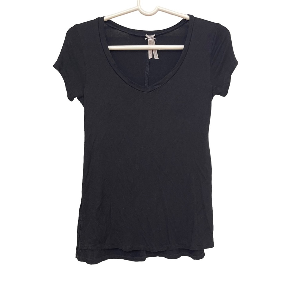 3 For$15‼️BUNDLE&SAVE J.O & Co Women’s V-neck Short Sleeve Black Shirt Size S.